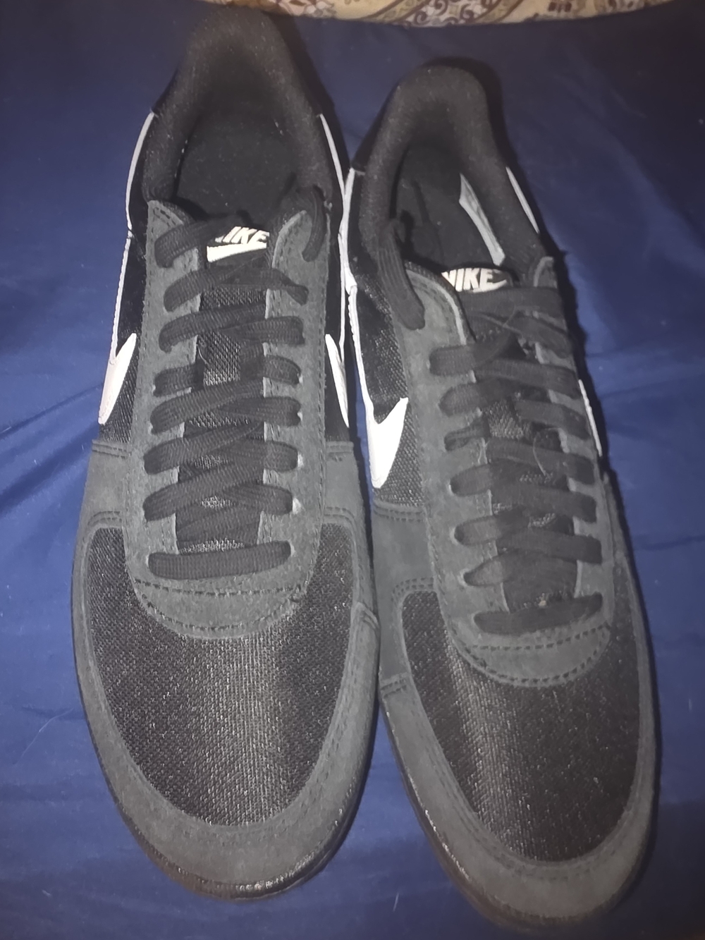Nike Black & White Men's Athletic Track Shoes